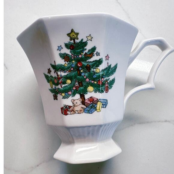 Set of 4 Nikko Christmastime Footed Holiday Tree Pedestal Coffee Tea Cup - White - Picture 4 of 7